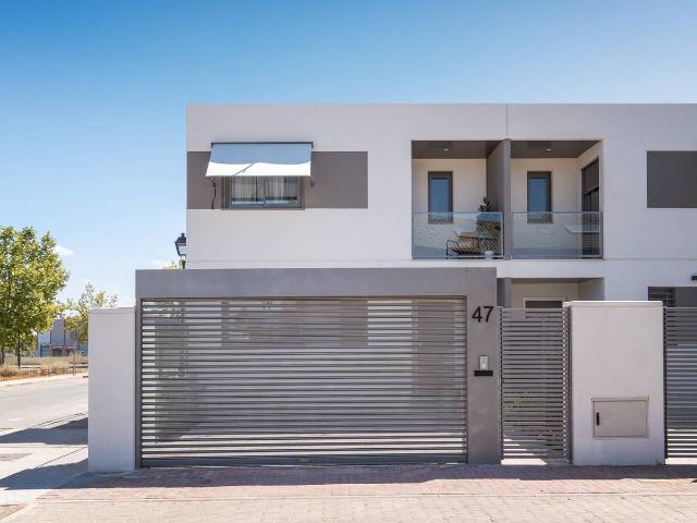 Chalet en venta en Seseña, Toledo