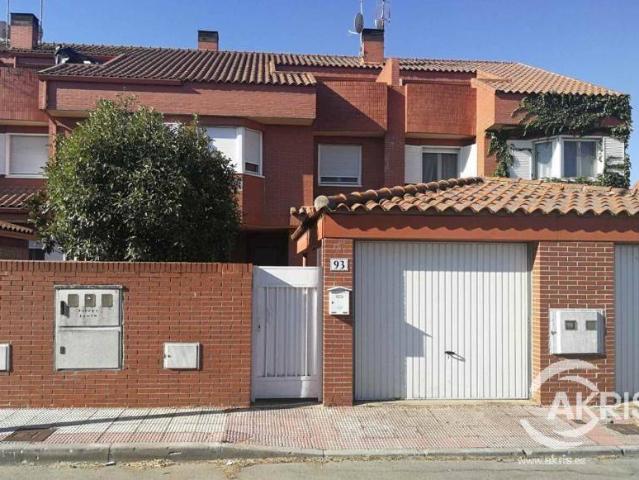 Villa en venta en Illescas