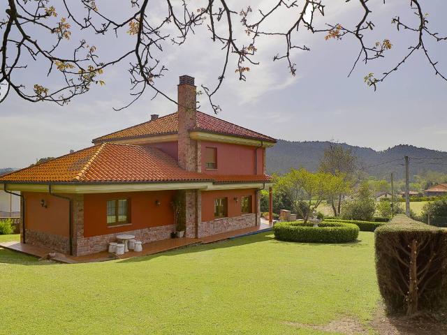 Chalet en venta en Gijón, Asturias