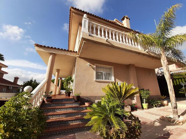 Villa en venta en Benidorm, el Calvari