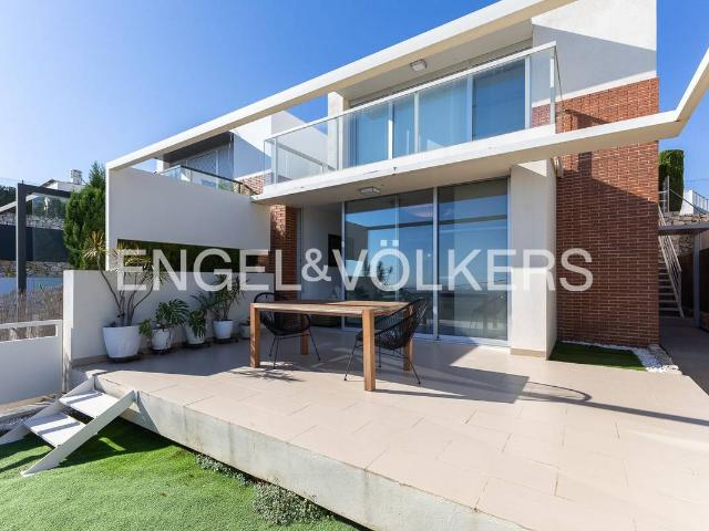 Chalet en venta en Chiva, València / Valencia