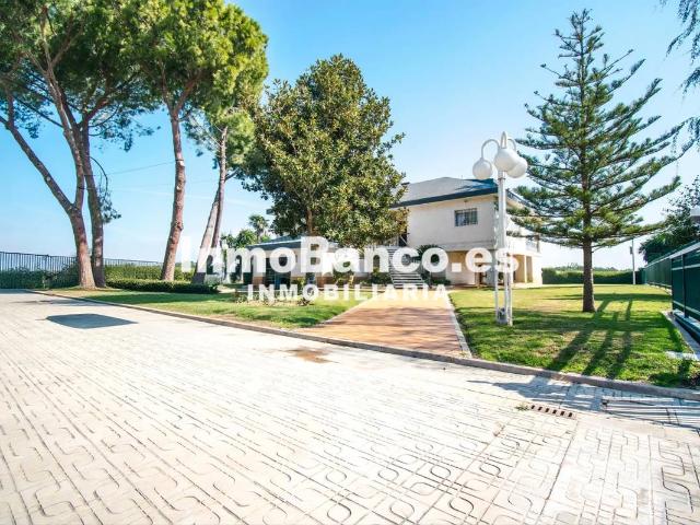 Chalet en venta en La Hoya de Buñol, Valencia