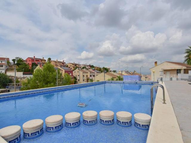 Chalet en venta en Chiva, València / Valencia