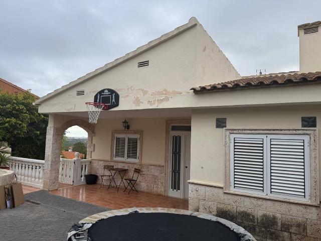Chalet en venta en La Hoya de Buñol, Valencia