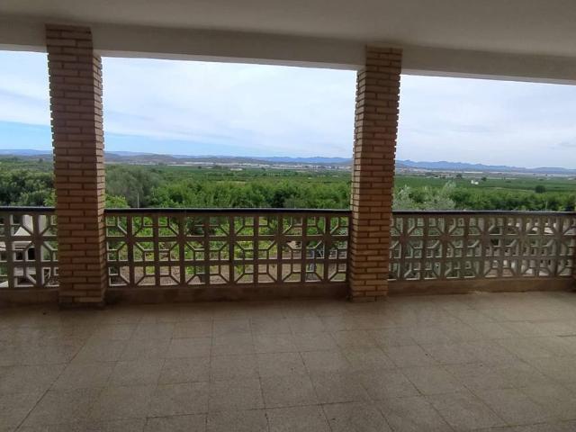Chalet en venta en Chiva, València / Valencia