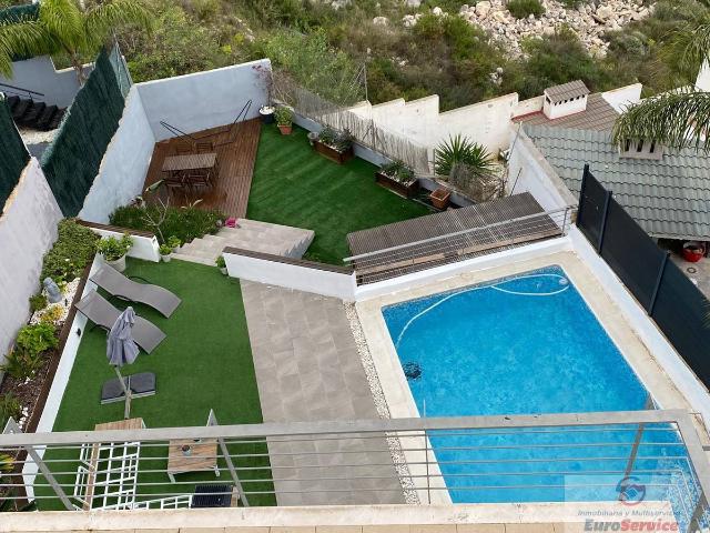 Chalet en venta en La Hoya de Buñol, Valencia