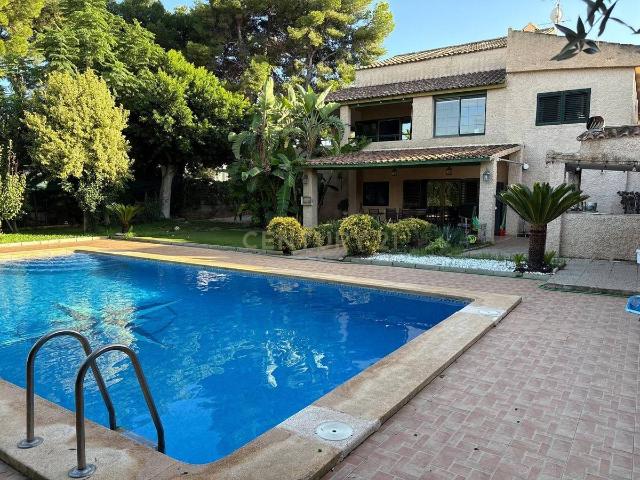 Chalet en venta en La Hoya de Buñol, Valencia