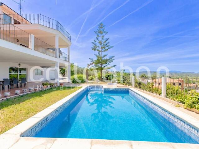 Chalet en venta en La Hoya de Buñol, Valencia