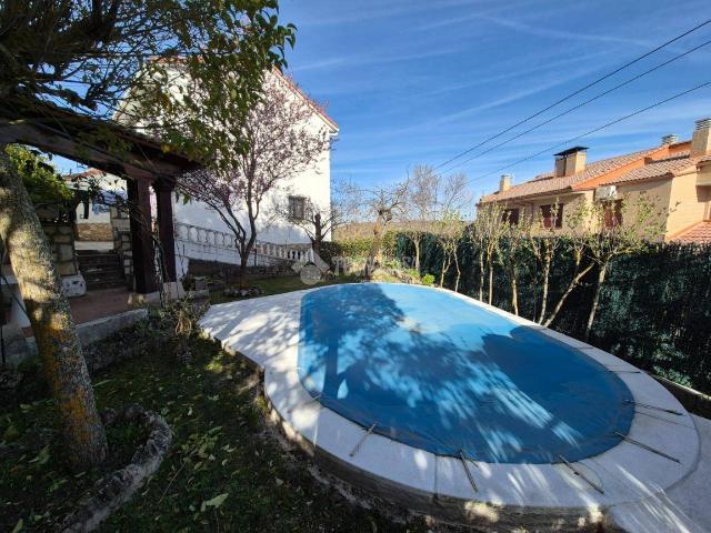 Chalet en venta en Sigüenza, Castilla-La Mancha