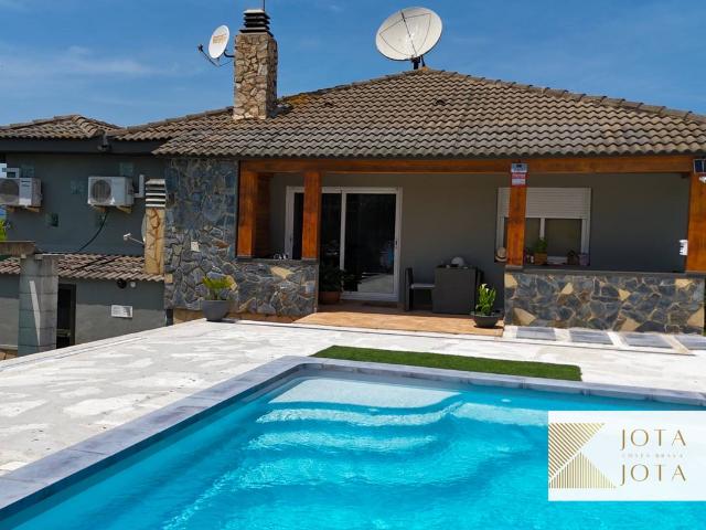 Villa en venta en Sils