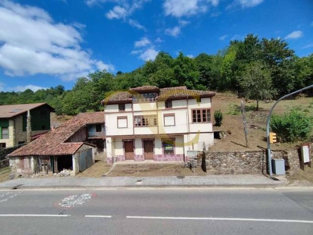 Chalet en venta en Sobrescobio, Asturias