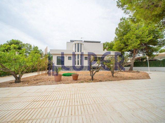 Villa en venta en San Vicente Del Raspeig, la Borinquen