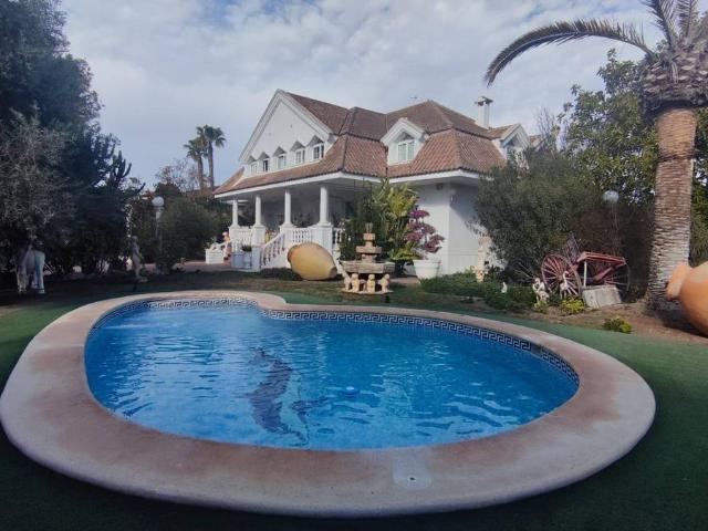 Villa en venta en San Vicente Del Raspeig, la Borinquen