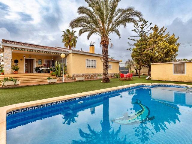 Villa en venta en San Vicente Del Raspeig, la Borinquen