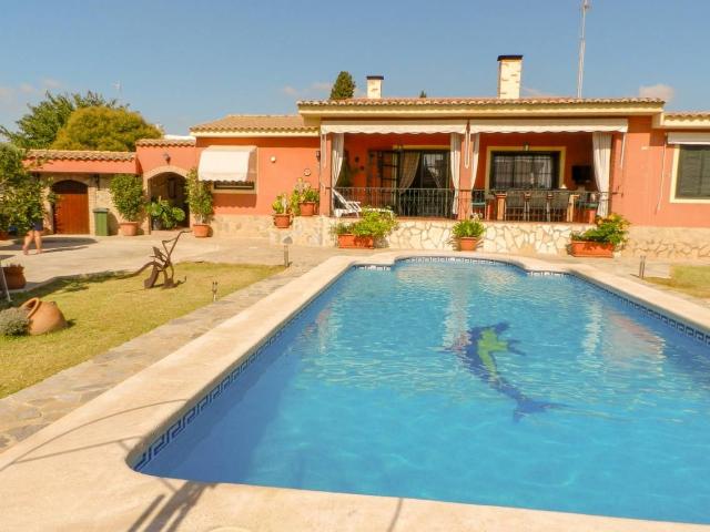 Villa en venta en San Vicente Del Raspeig, la Borinquen