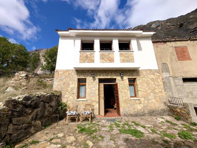 Chalet en venta en La Pola Somiedo, Somiedo