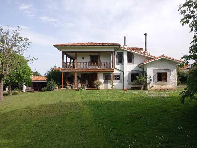 Chalet en venta en Gijón, Asturias