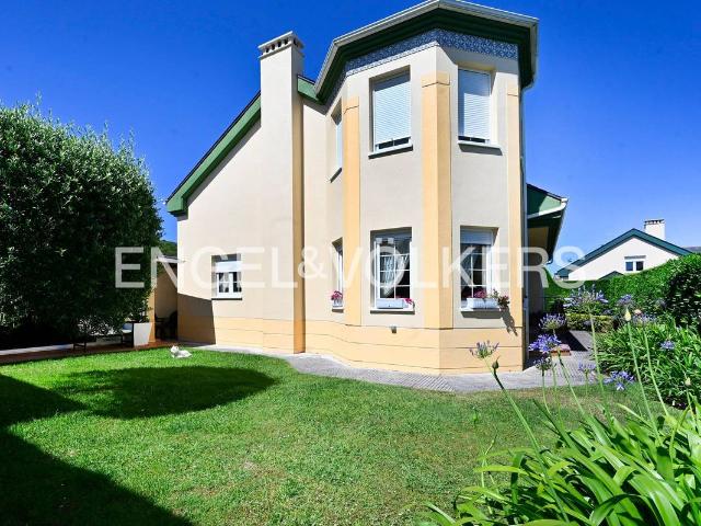 Chalet en venta en Bezana, Santa Cruz De Bezana