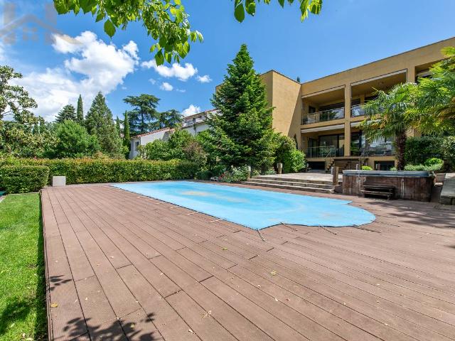 Chalet en venta en Tres Cantos, Madrid