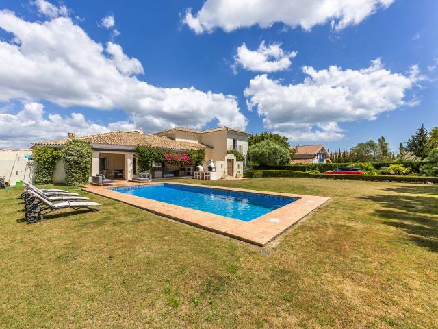Chalet en venta en Sotogrande, Campo de Gibraltar