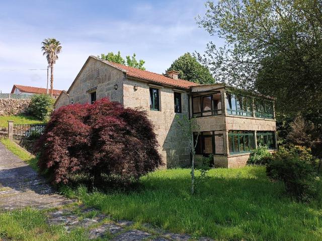 Chalet en venta en Soutomaior, Vigo