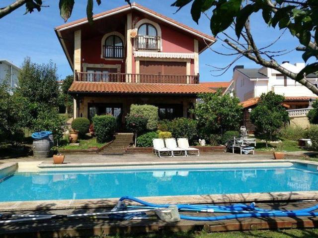 Chalet en venta en Calle Quintana, Suances