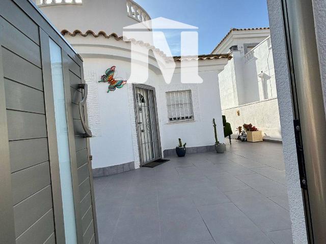 Villa en venta en Murcia, Murcia