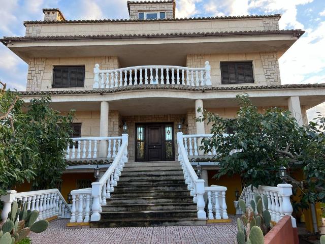 Villa en venta en Sueca