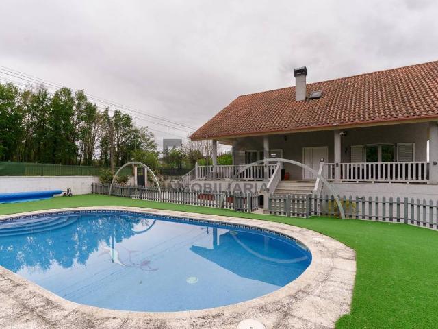 Chalet en venta en Ourense, Galicia