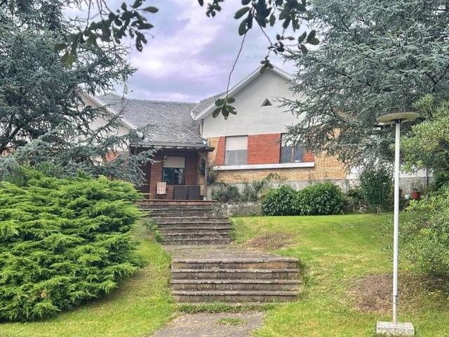 Chalet en venta en Sierrapando, Torrelavega