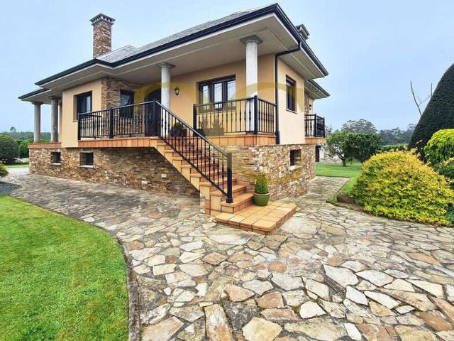 Chalet en venta en San Blas, Tapia De Casariego