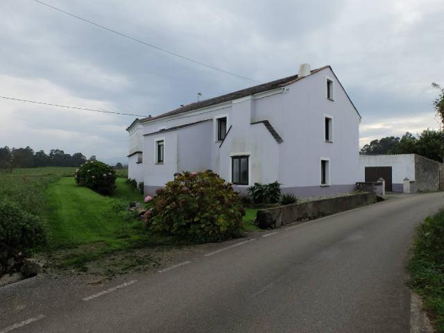 Chalet en venta en San Blas, Tapia De Casariego