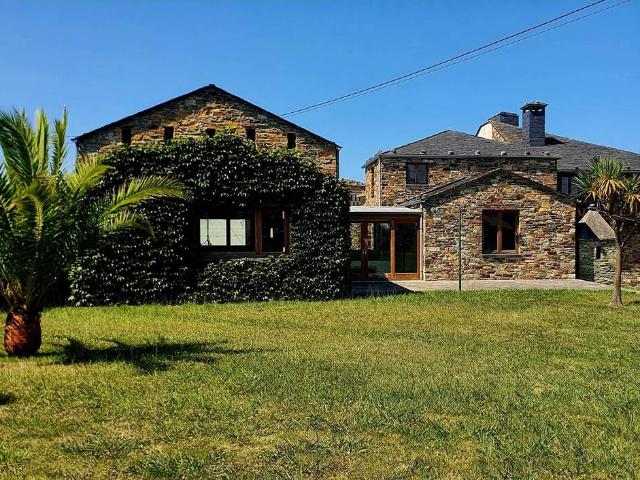 Chalet en venta en San Blas, Tapia De Casariego