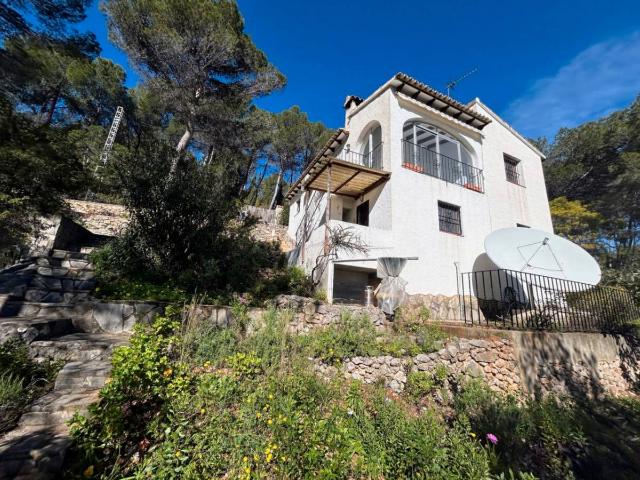Chalet en venta en Tàrbena