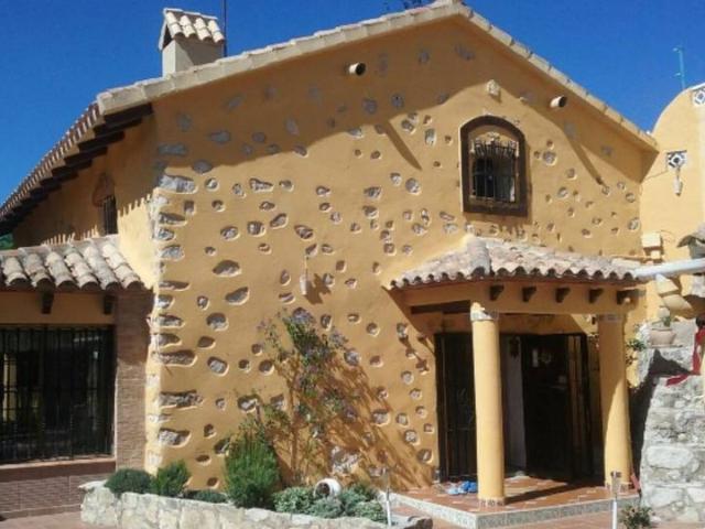 Chalet en venta en Tàrbena