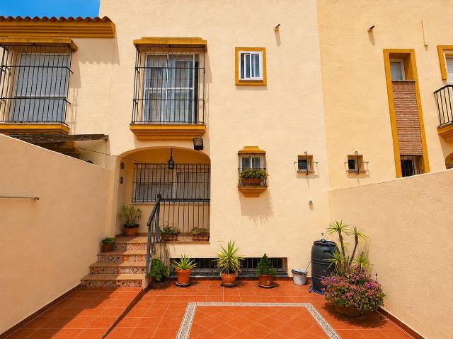 Chalet en venta en Barriada de Antonio Ordoñez, Campo de Gibraltar