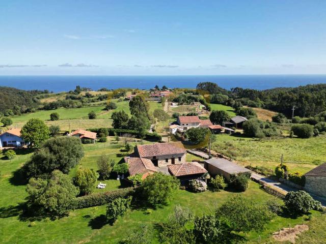 Chalet en venta en Villaviciosa, Asturias