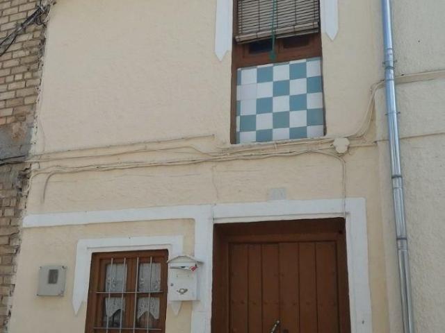Villa en venta en Teba