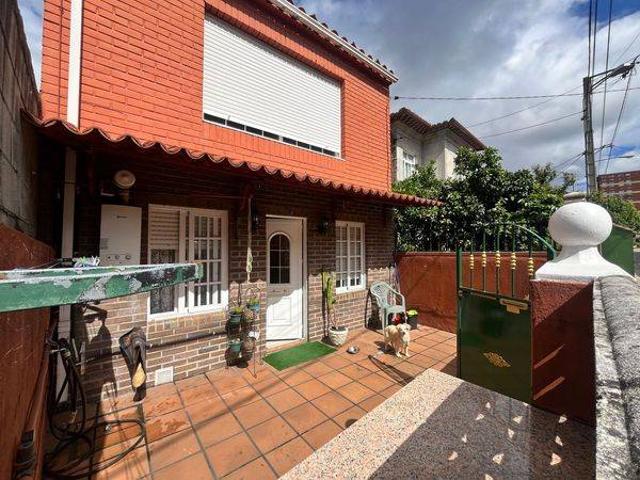Chalet en venta en Vigo
