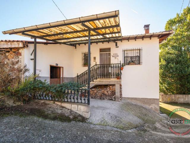 Chalet en venta en Tinéu, Tineo