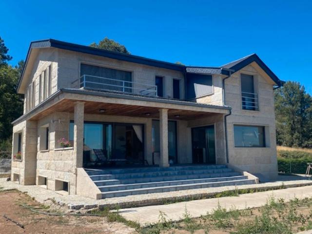 Villa en venta en Toén, Ribadela