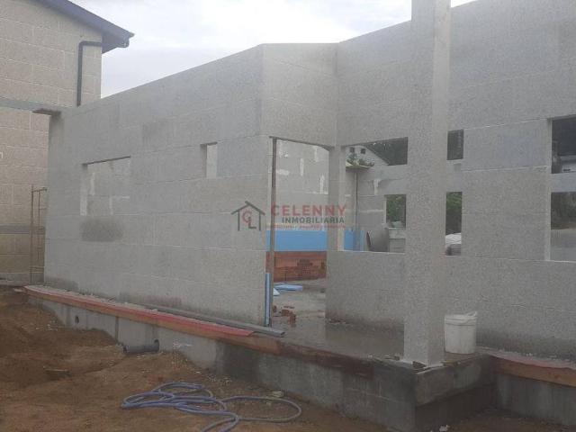 Chalet en venta en Toén, Ourense