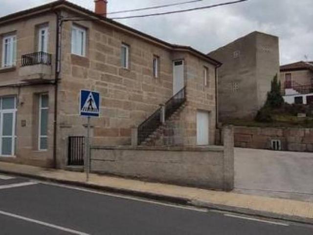 Chalet en venta en Toén, Ourense