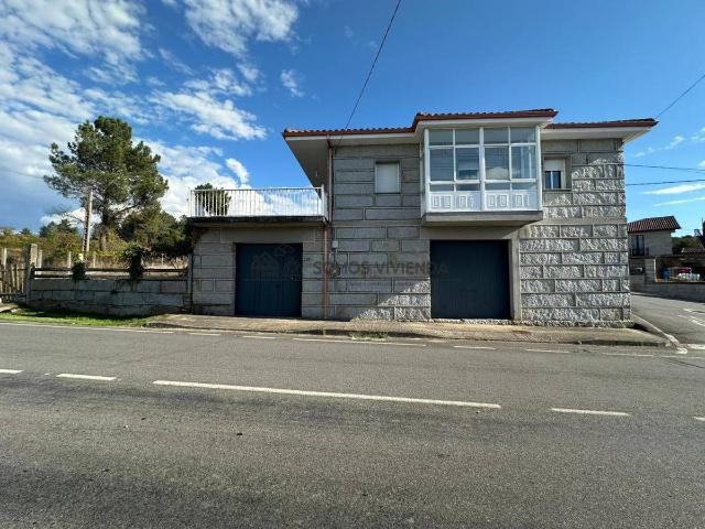 Chalet en venta en Ribadela, Toén