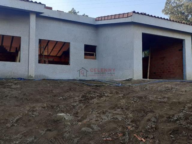 Villa en venta en Toén, Ribadela