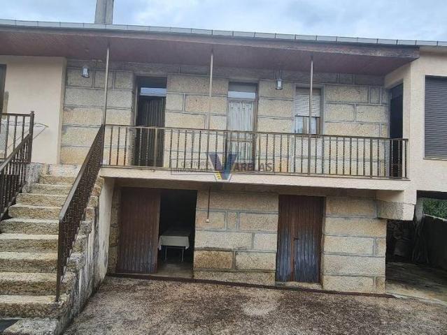 Chalet en venta en Toén, Ourense