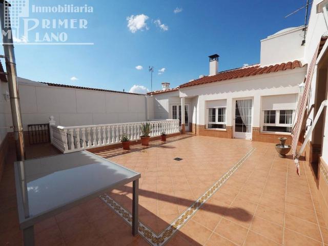 Chalet en venta en Tomelloso, Castilla-La Mancha