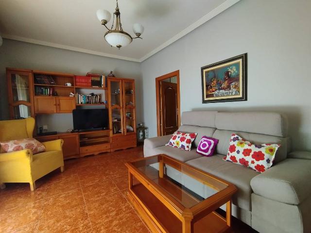 Chalet en venta en Tomelloso, Castilla-La Mancha