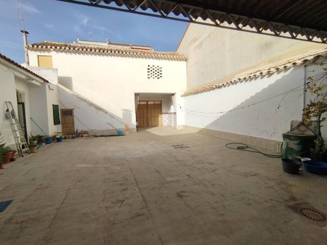 Chalet en venta en Tomelloso, Castilla-La Mancha