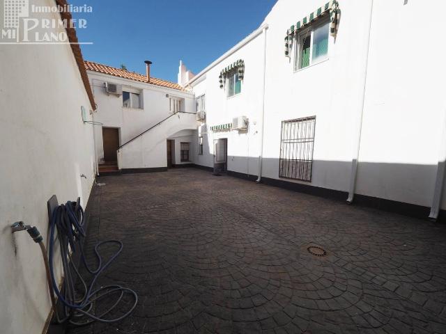 Chalet en venta en Tomelloso, Castilla-La Mancha